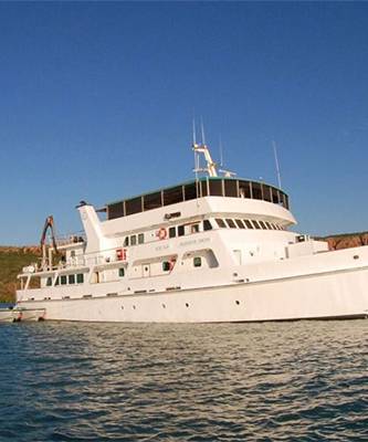 eco abrolhos ship